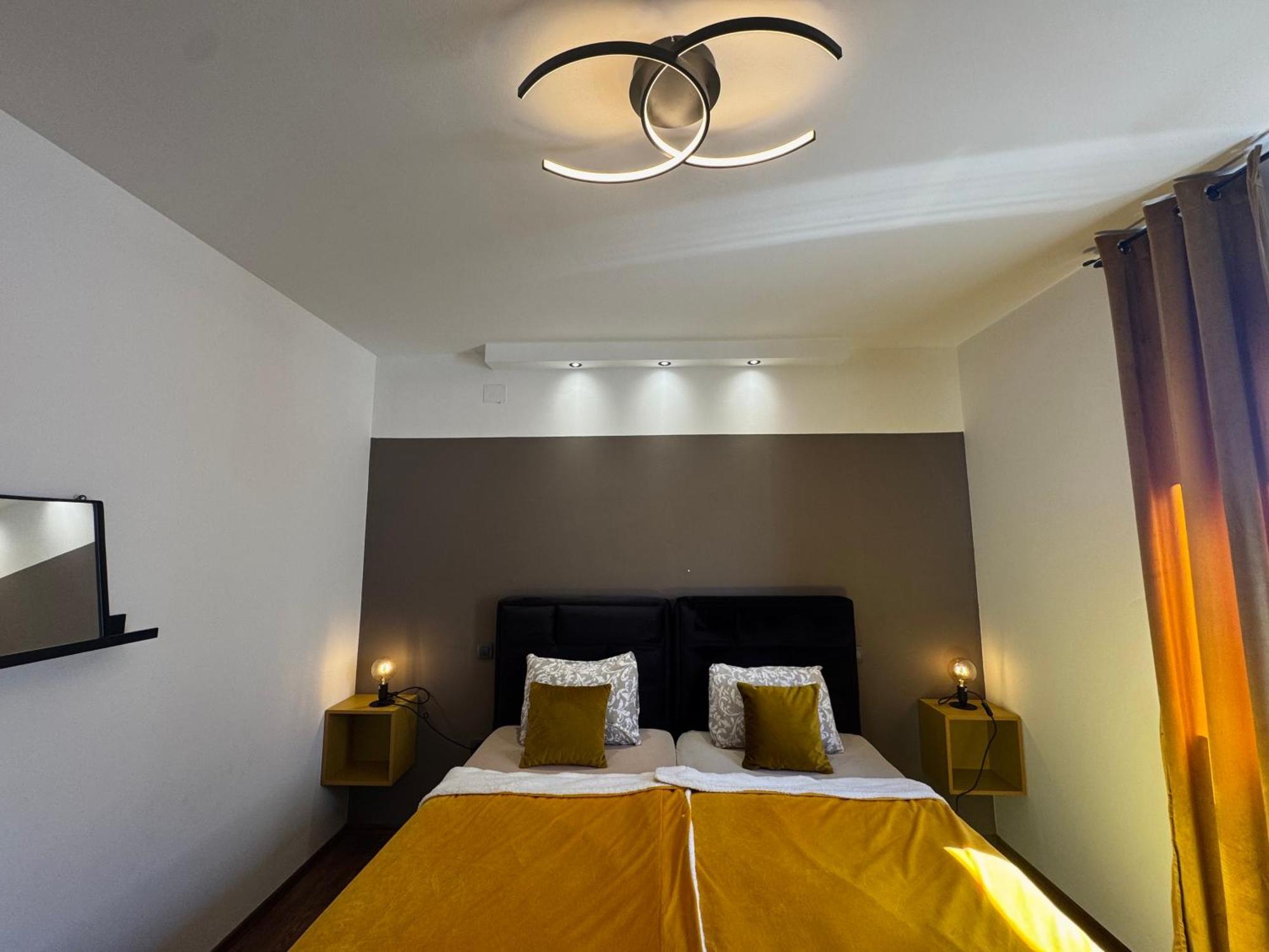 Apartamento Golden Sunset 3 Njivice Exterior foto